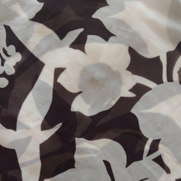 ANN TAYLOR A-LINE SILK FLORAL SKIRT SIZE 4 - Picture 2 of 6